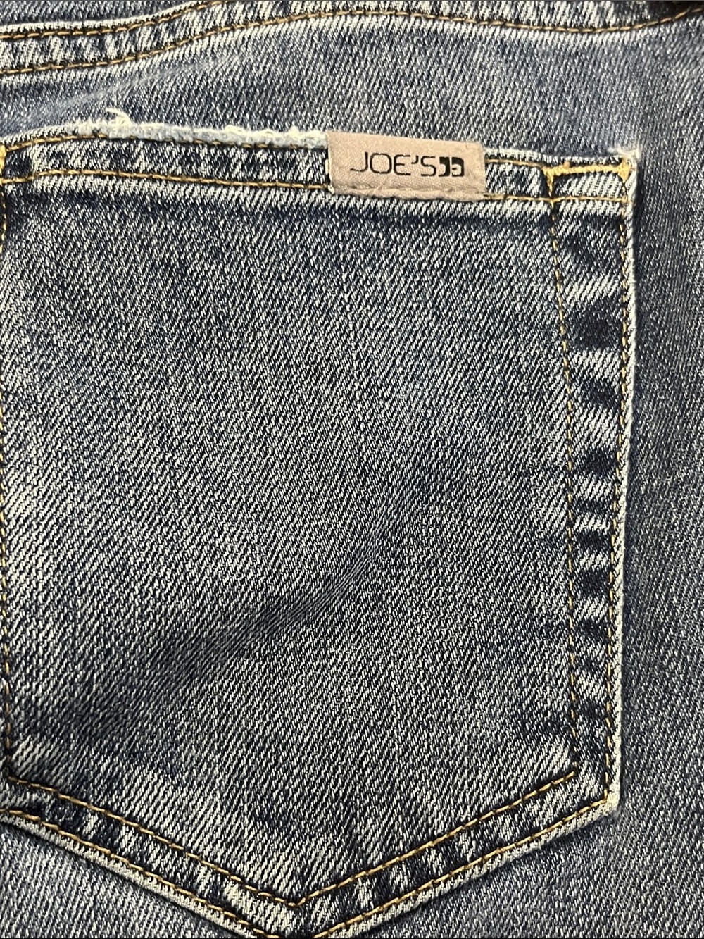 Joe’s Jeans High Rise Straight Ankle Jeans in Calabasas Wash (Size 29). - Picture 11 of 12